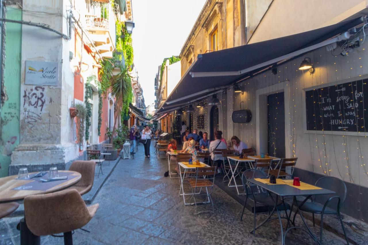 L'Angoletto Del Viaggiatore Catania Exterior photo